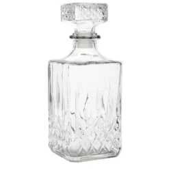 Karaffelsett i slipt glass med fire whiskyglass