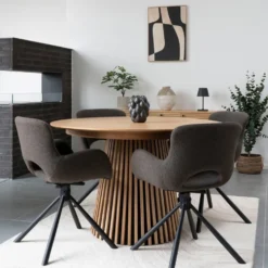 Osaka uttrekkbart spisebord natur eikefiner 120–240 cm