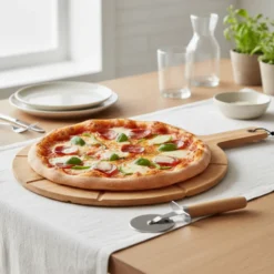 Pizzabrett i bambus med pizzakutter 37 cm
